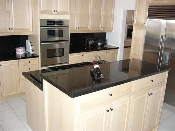 Black-Granite-for-Kitchen-Countertops-Slab-Tile.webp (1)
